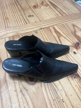 Harley Davidson Black Leather Pointed Toe Mules Open Heel Shoe